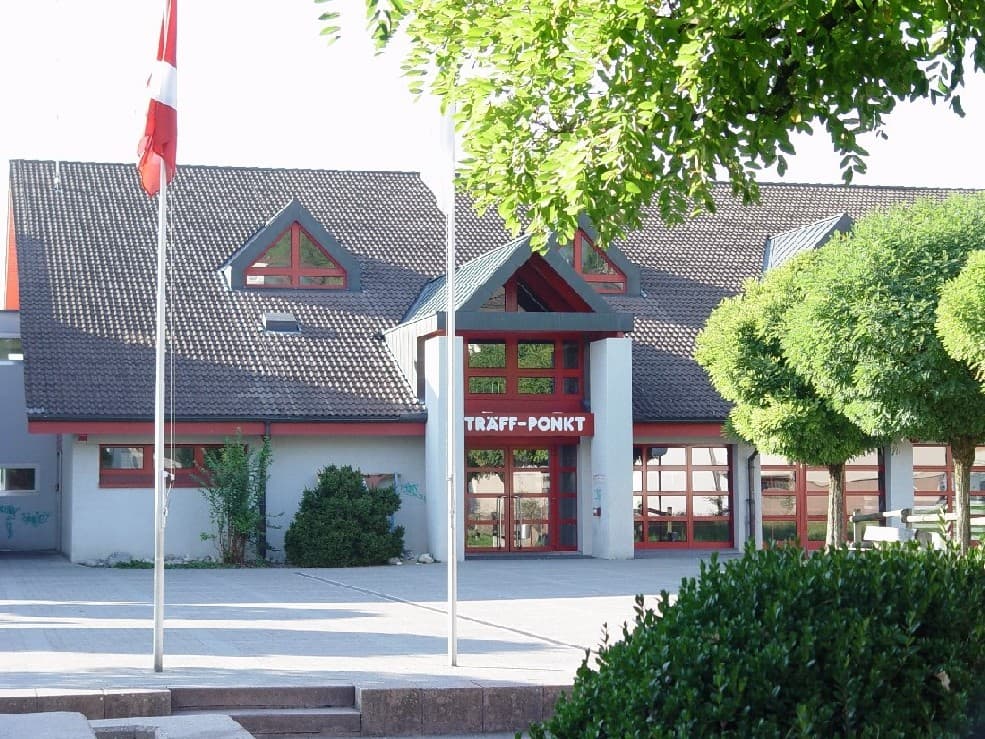  Mehrzweckhalle Büron