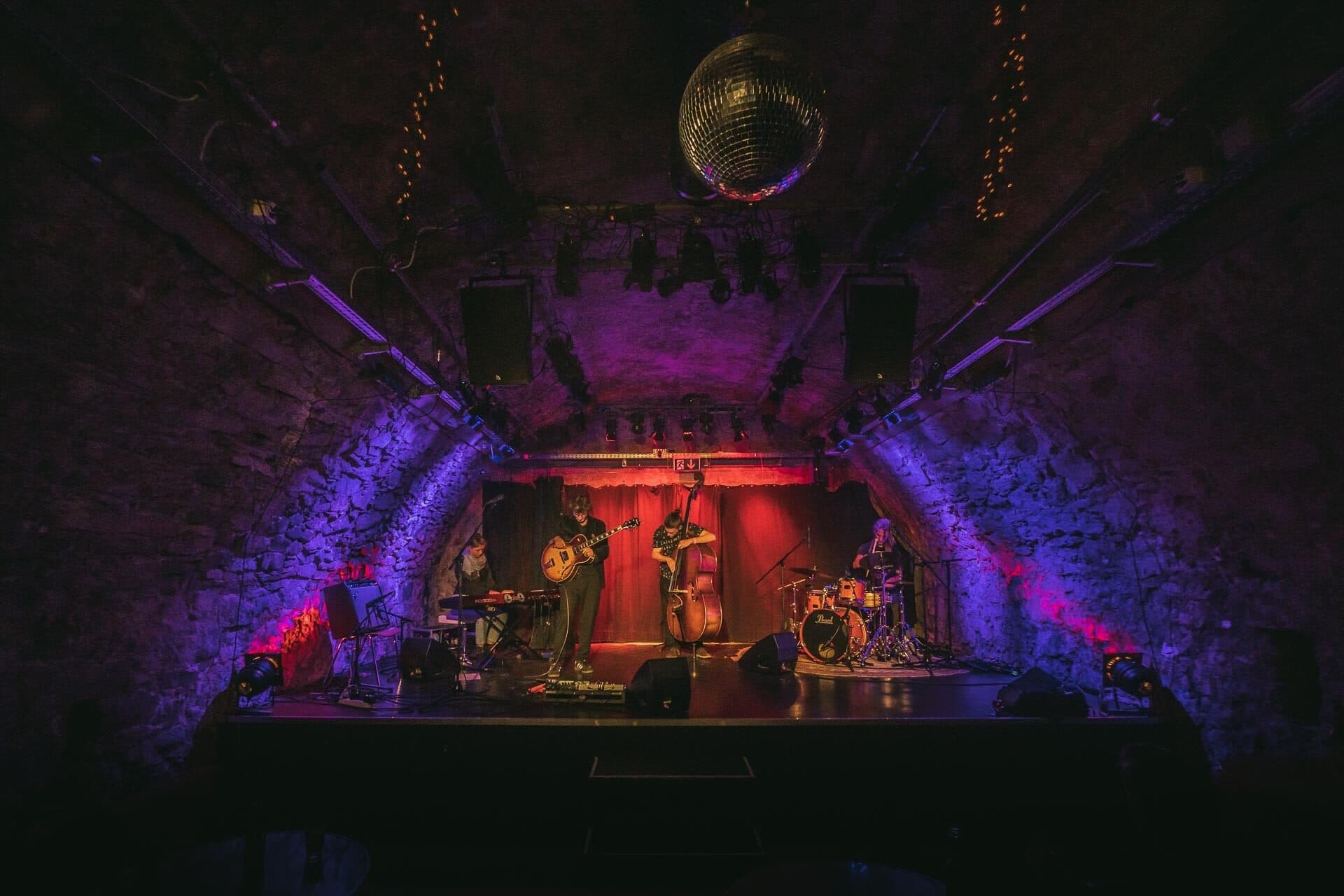 Kellertheater im Vogelsang