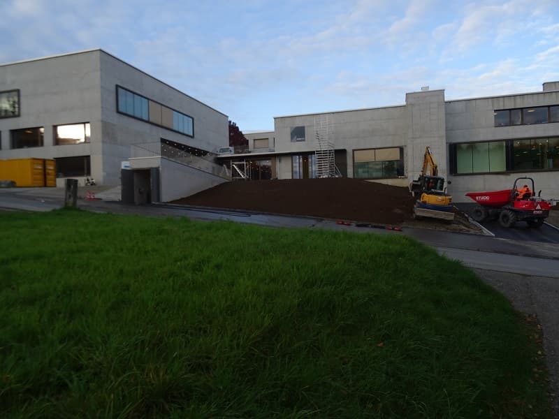 Schulhaus Weid Paffikon SZ