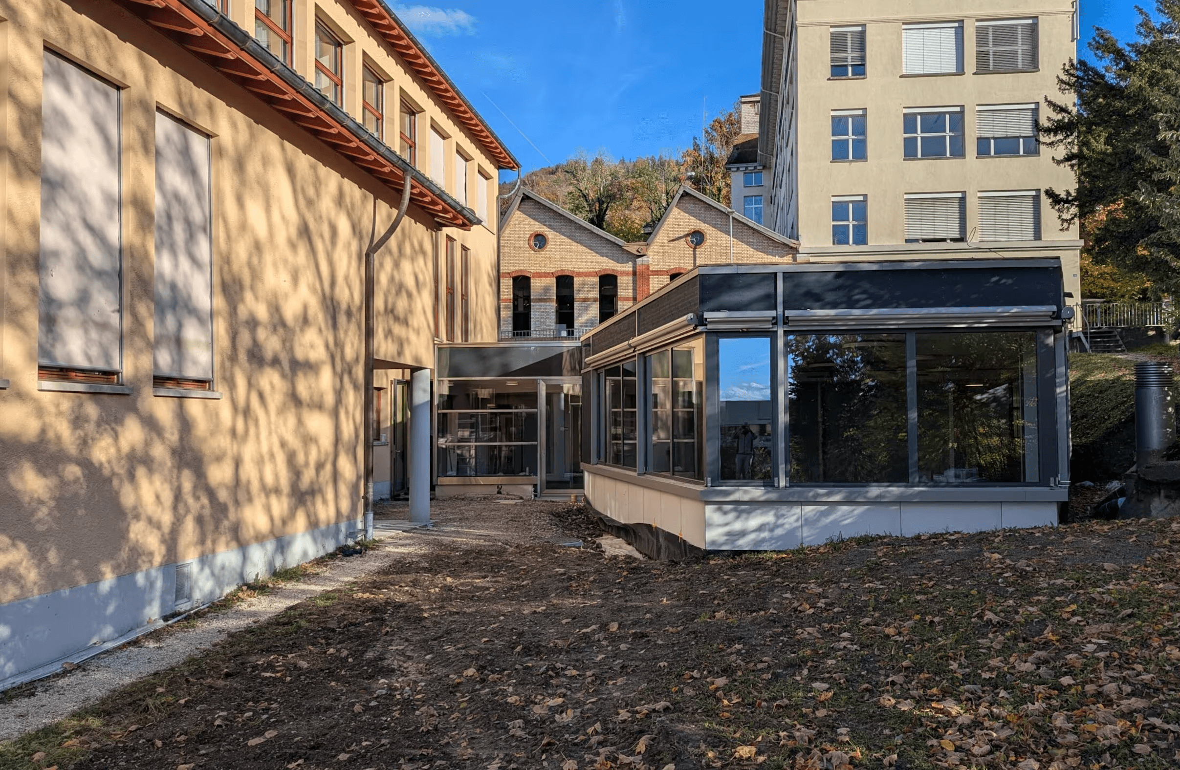 Wilhelmgebäude Schulhaus