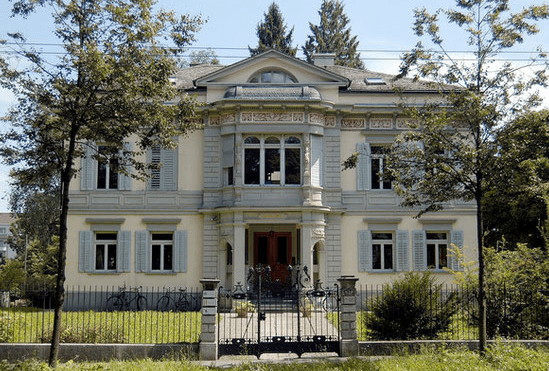 Rhynauerhof - Frauen* im Zentrum